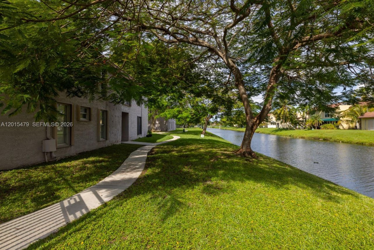 10385 N Kendall Dr , Unit P1, Miami, FL 33176 Photo