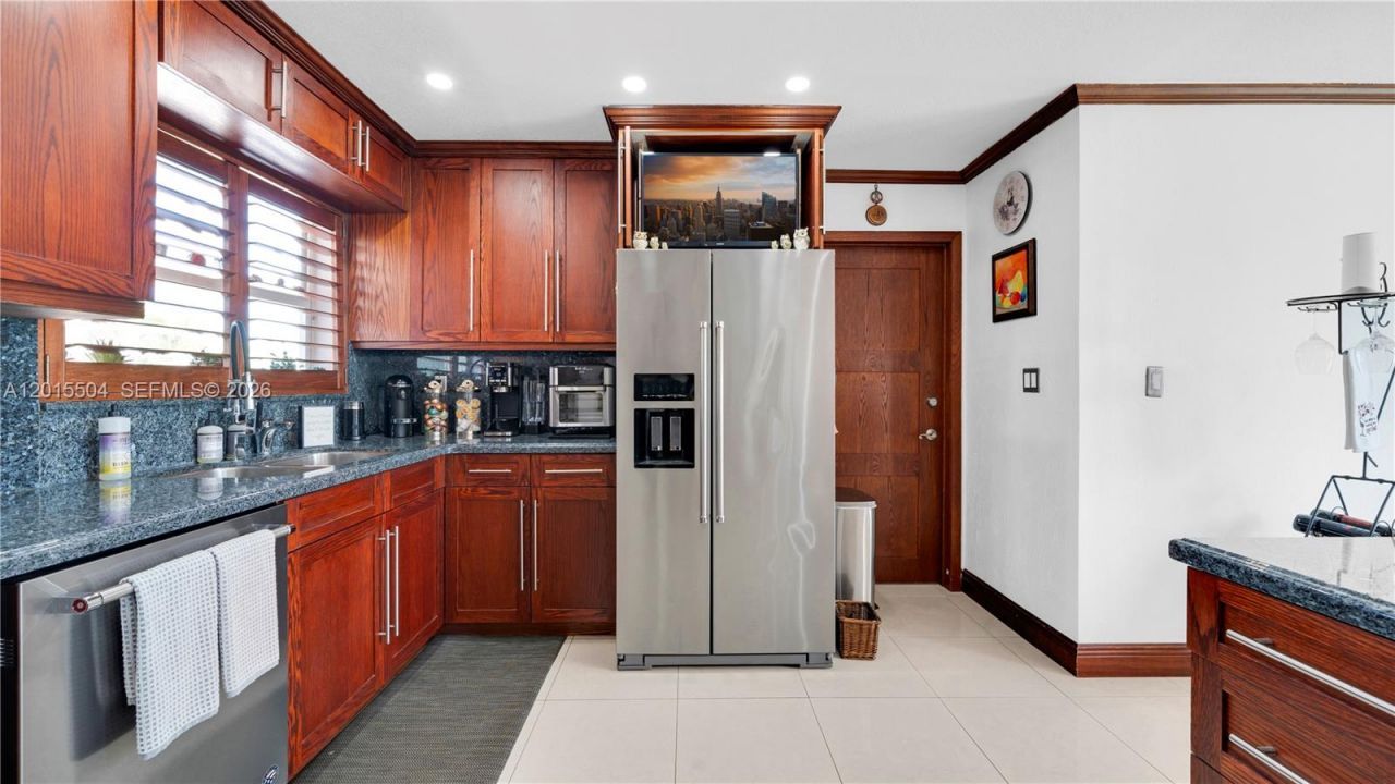 10435 SW 92nd St , Miami, FL 33176 Photo
