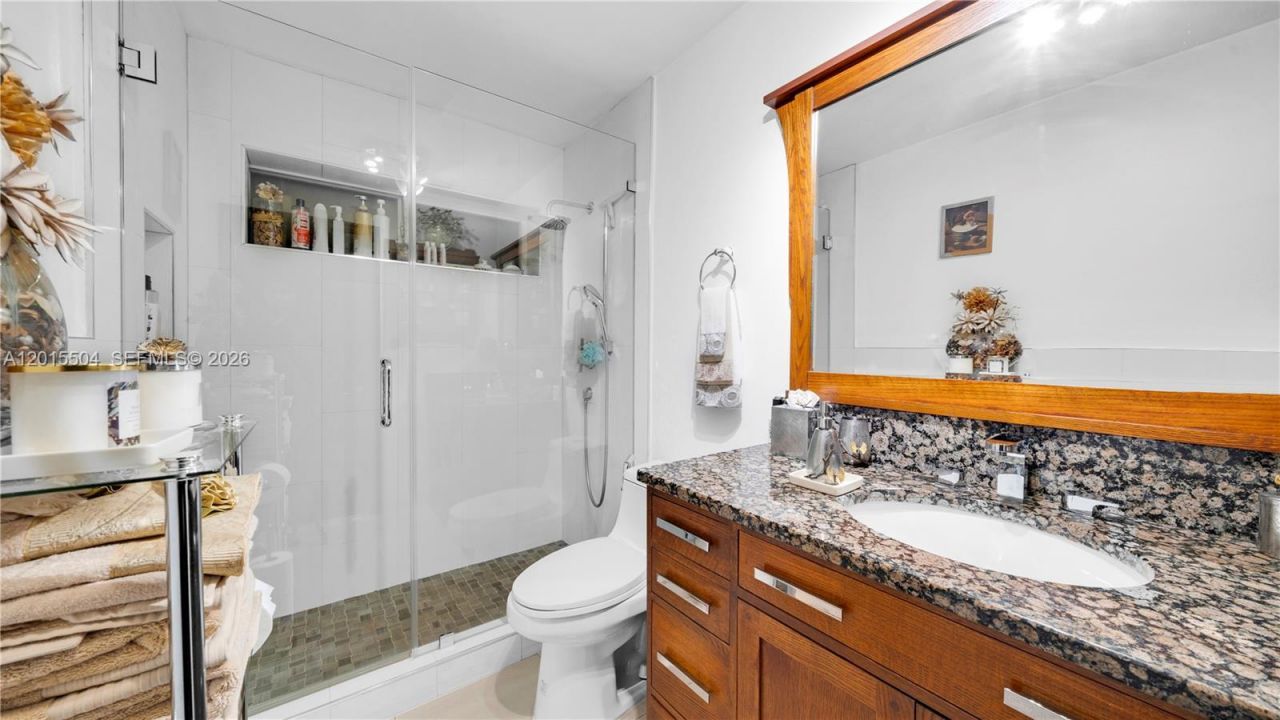 10435 SW 92nd St , Miami, FL 33176 Photo