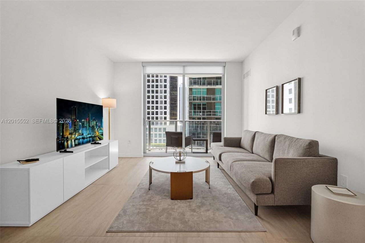 77 SE 5th St, Unit 1511, Miami, FL 33131 Photo