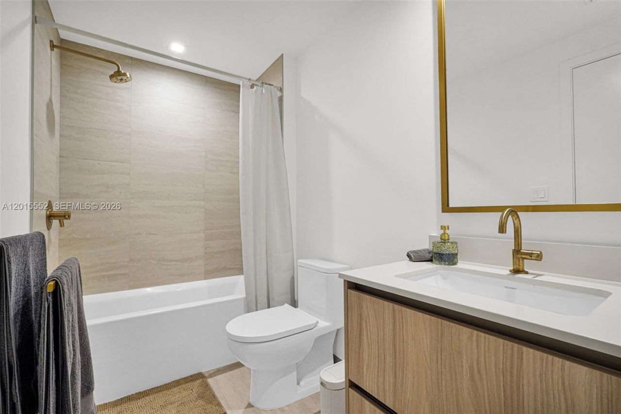77 SE 5th St, Unit 1511, Miami, FL 33131 Photo