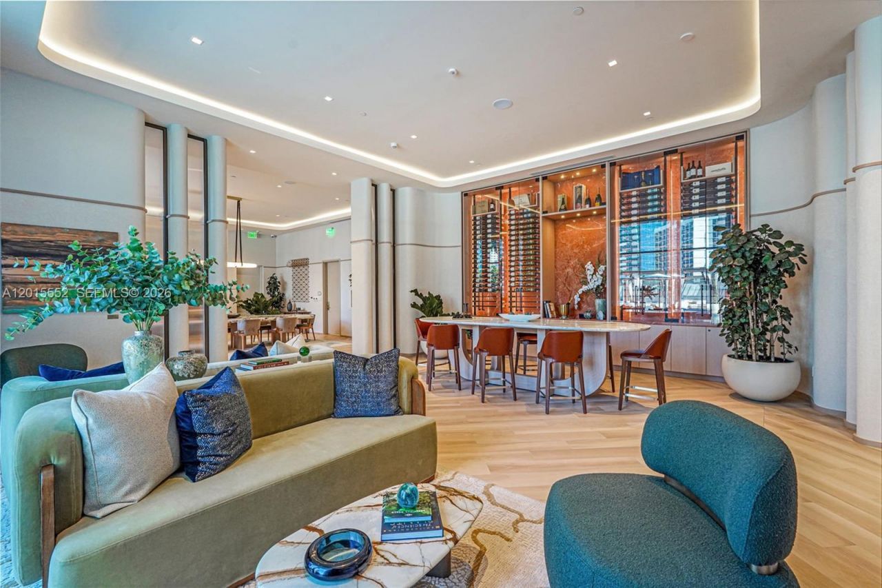 77 SE 5th St, Unit 1511, Miami, FL 33131 Photo
