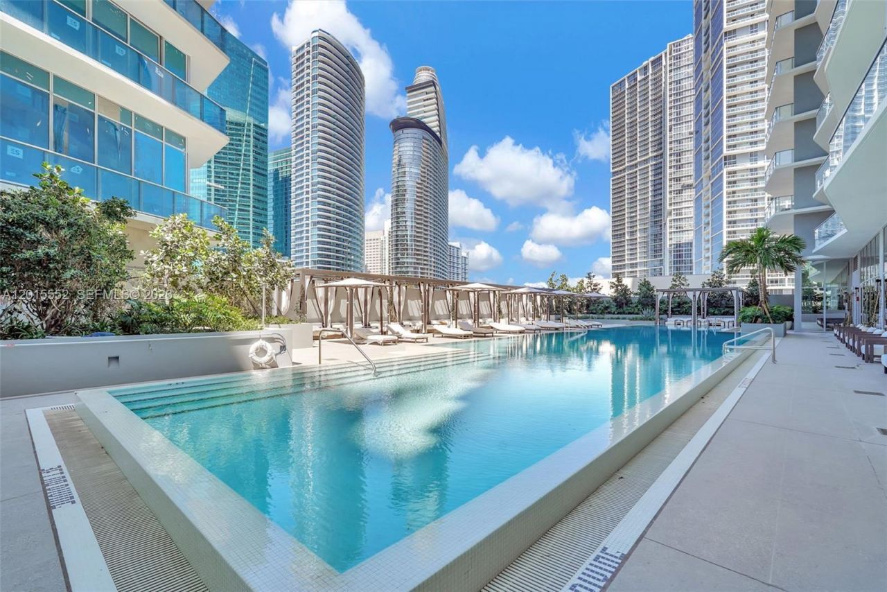 77 SE 5th St, Unit 1511, Miami, FL 33131 Photo