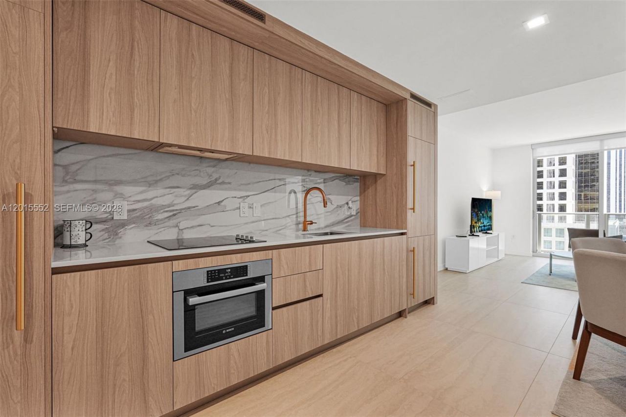 77 SE 5th St, Unit 1511, Miami, FL 33131 Photo