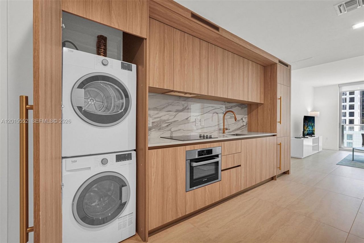 77 SE 5th St, Unit 1511, Miami, FL 33131 Photo