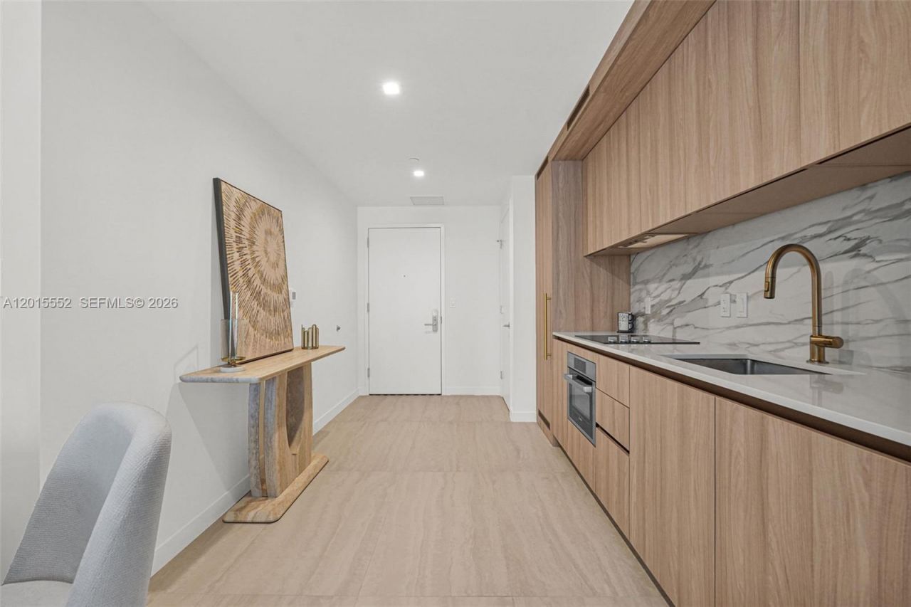 77 SE 5th St, Unit 1511, Miami, FL 33131 Photo