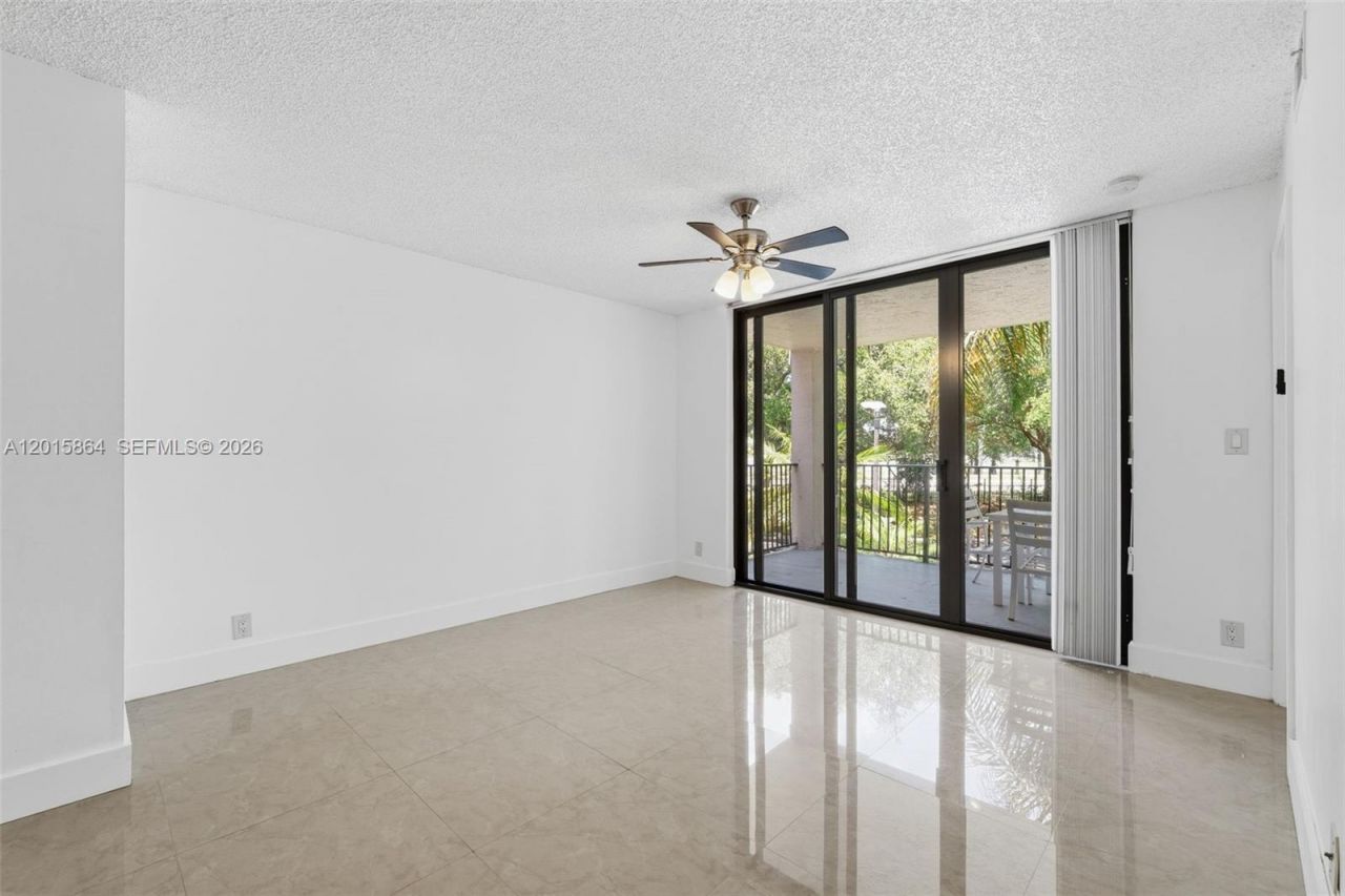 10131 W Sunrise Blvd , Unit 204, Plantation, FL 33322 Photo