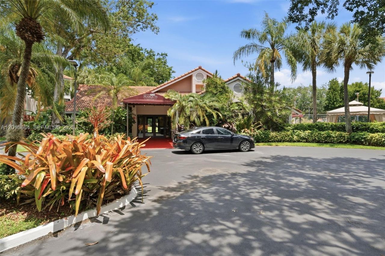 10131 W Sunrise Blvd , Unit 204, Plantation, FL 33322 Photo