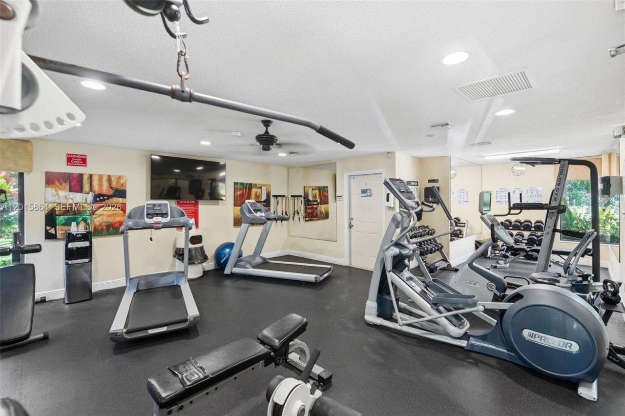 10131 W Sunrise Blvd , Unit 204, Plantation, FL 33322 Photo