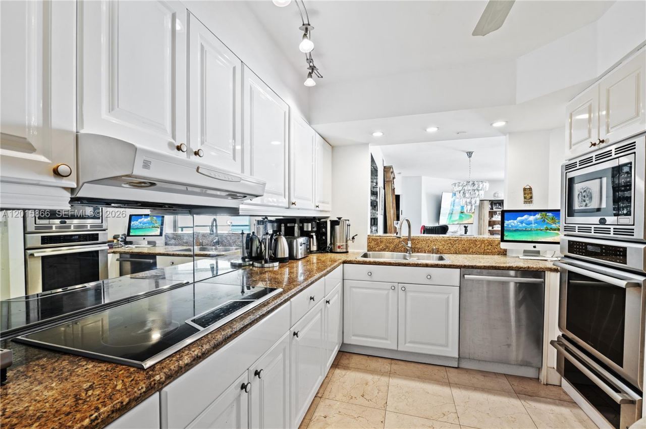 8925 Collins Ave , Unit 9J, Surfside, FL 33154 Photo