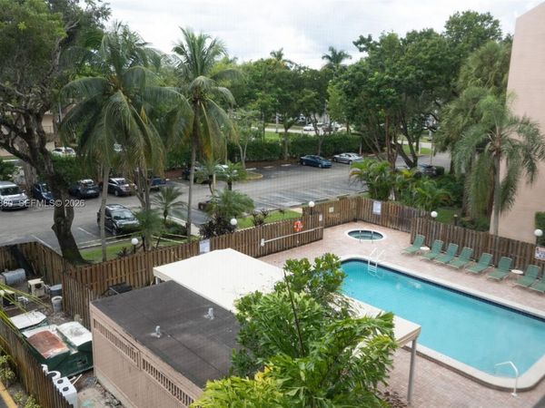 6800 Cypress Rd , Unit 415, Plantation, FL 33317