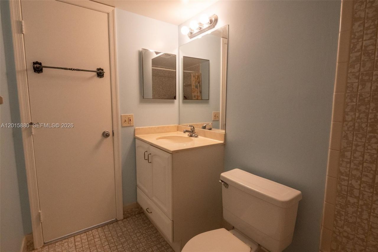 6800 Cypress Rd, Unit 415, Plantation, FL 33317 Photo