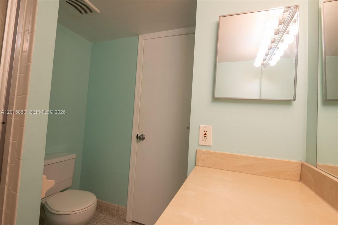 6800 Cypress Rd, Unit 415, Plantation, FL 33317 Photo