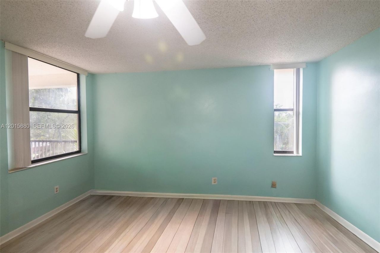 6800 Cypress Rd, Unit 415, Plantation, FL 33317 Photo