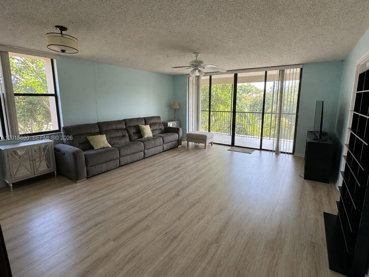 6800 Cypress Rd, Unit 415, Plantation, FL 33317 Photo