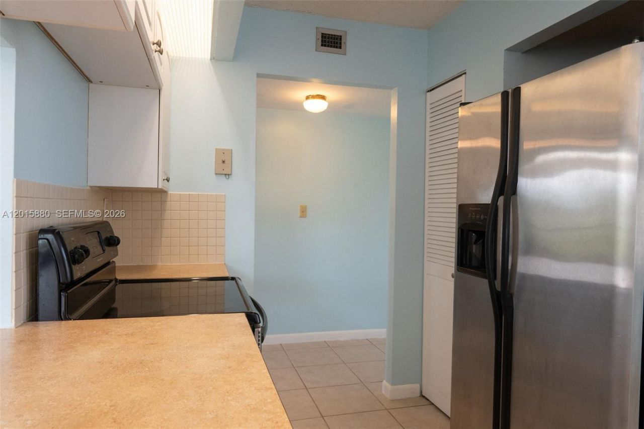 6800 Cypress Rd , Unit 415, Plantation, FL 33317 Photo