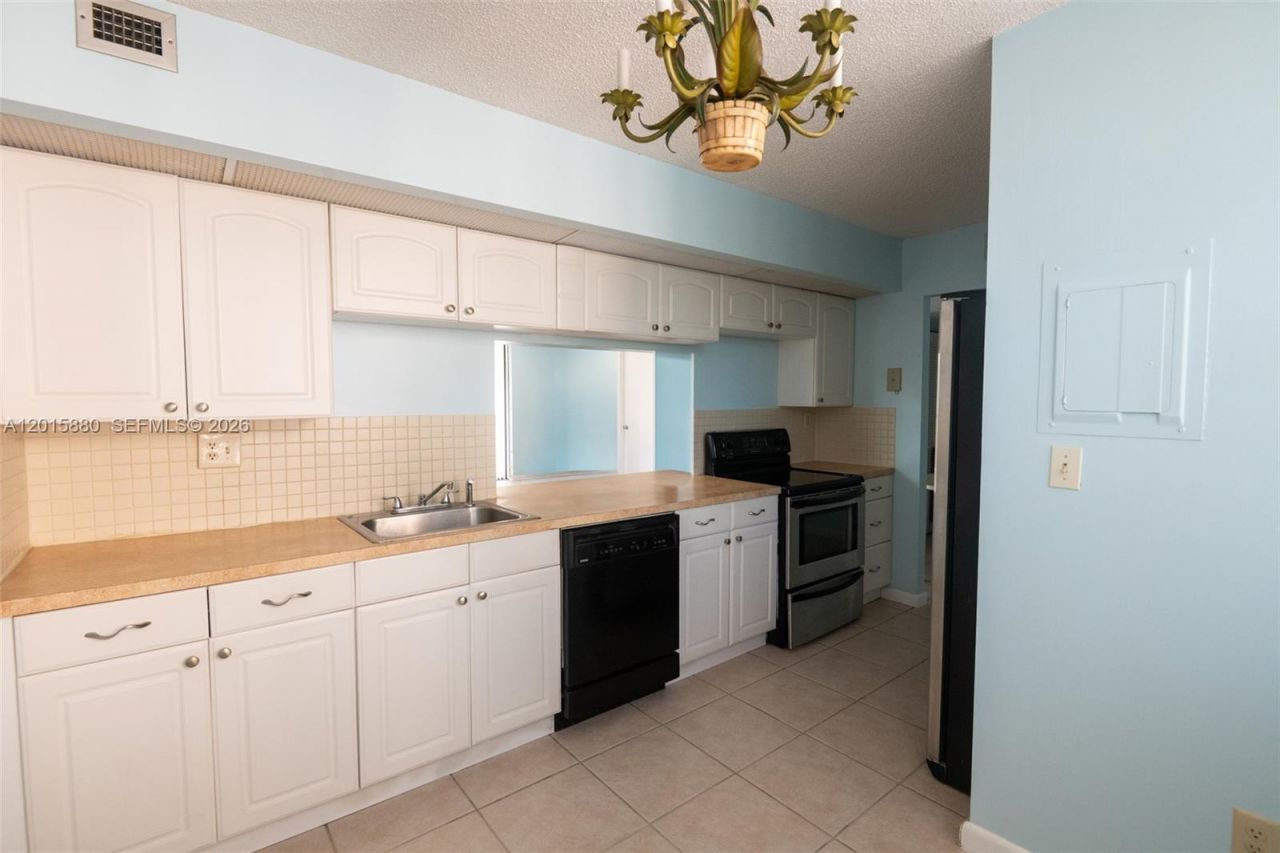 6800 Cypress Rd , Unit 415, Plantation, FL 33317 Photo