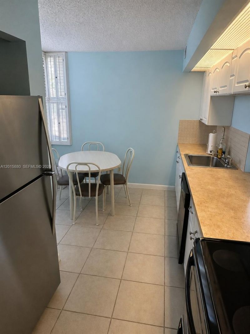 6800 Cypress Rd, Unit 415, Plantation, FL 33317 Photo