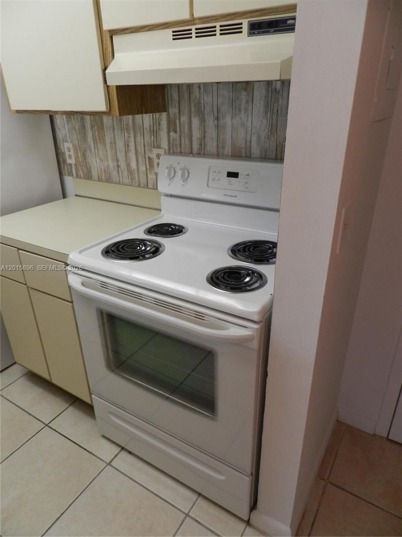 10001 W Atlantic Blvd , Unit 216, Coral Springs, FL 33071 Photo