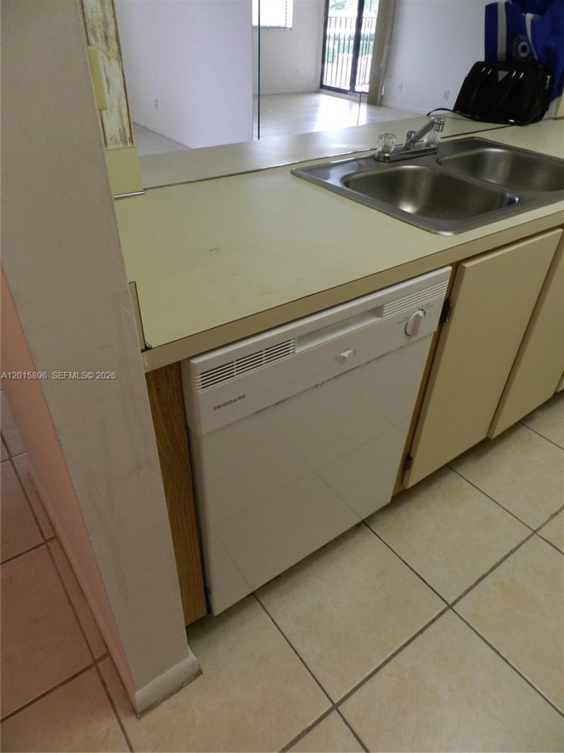 10001 W Atlantic Blvd , Unit 216, Coral Springs, FL 33071 Photo