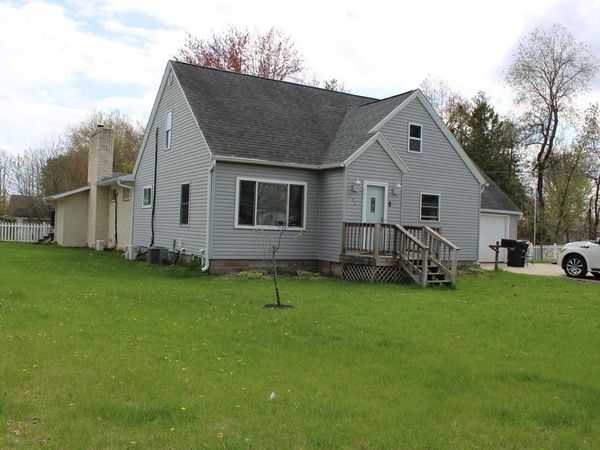 212 HIGHVIEW AVENUE, Shawano, WI 54166