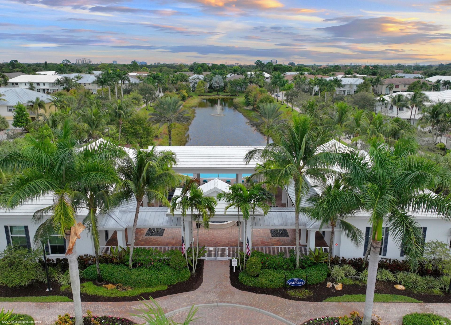 3121 Yorkshire Lane, Palm Beach Gardens, FL 33418 Photo