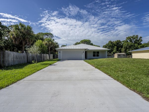 8003 Hibiscus Road, Fort Pierce, FL 34951