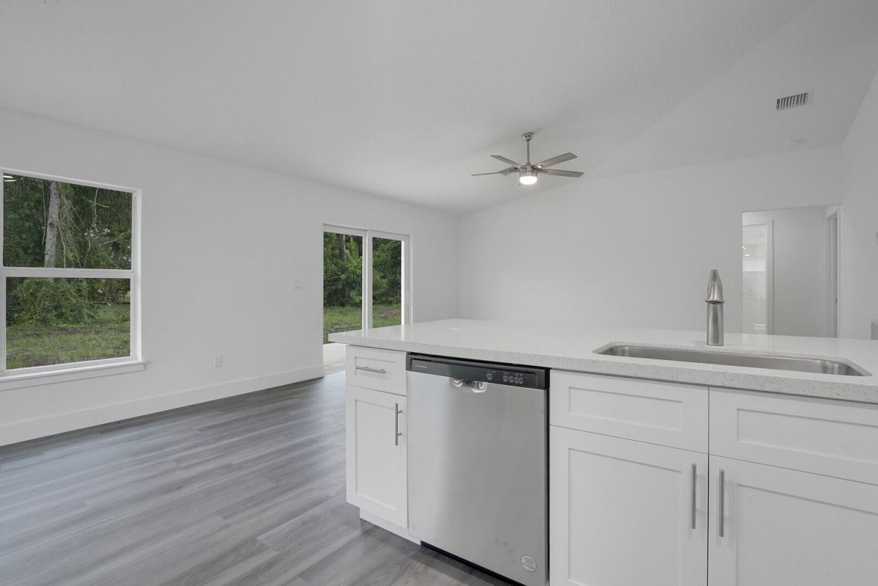 8003 Hibiscus Road, Fort Pierce, FL 34951 Photo