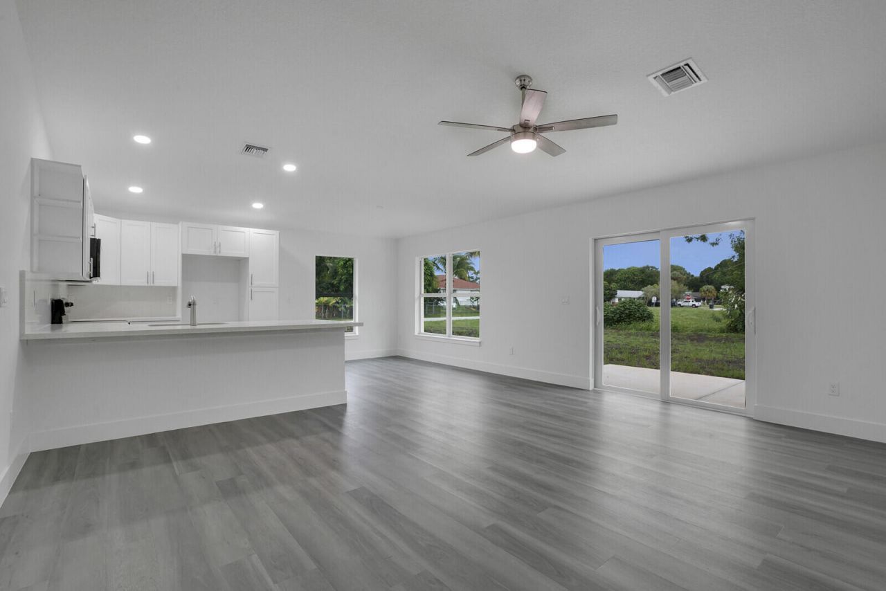 8003 Hibiscus Road, Fort Pierce, FL 34951 Photo