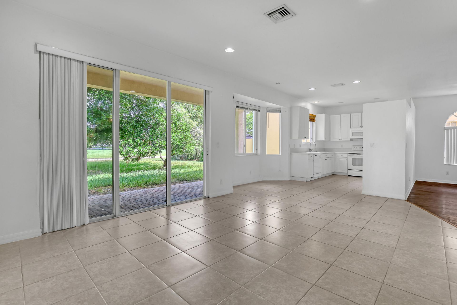 176 Bellezza Terrace, Royal Palm Beach, FL 33411 Photo