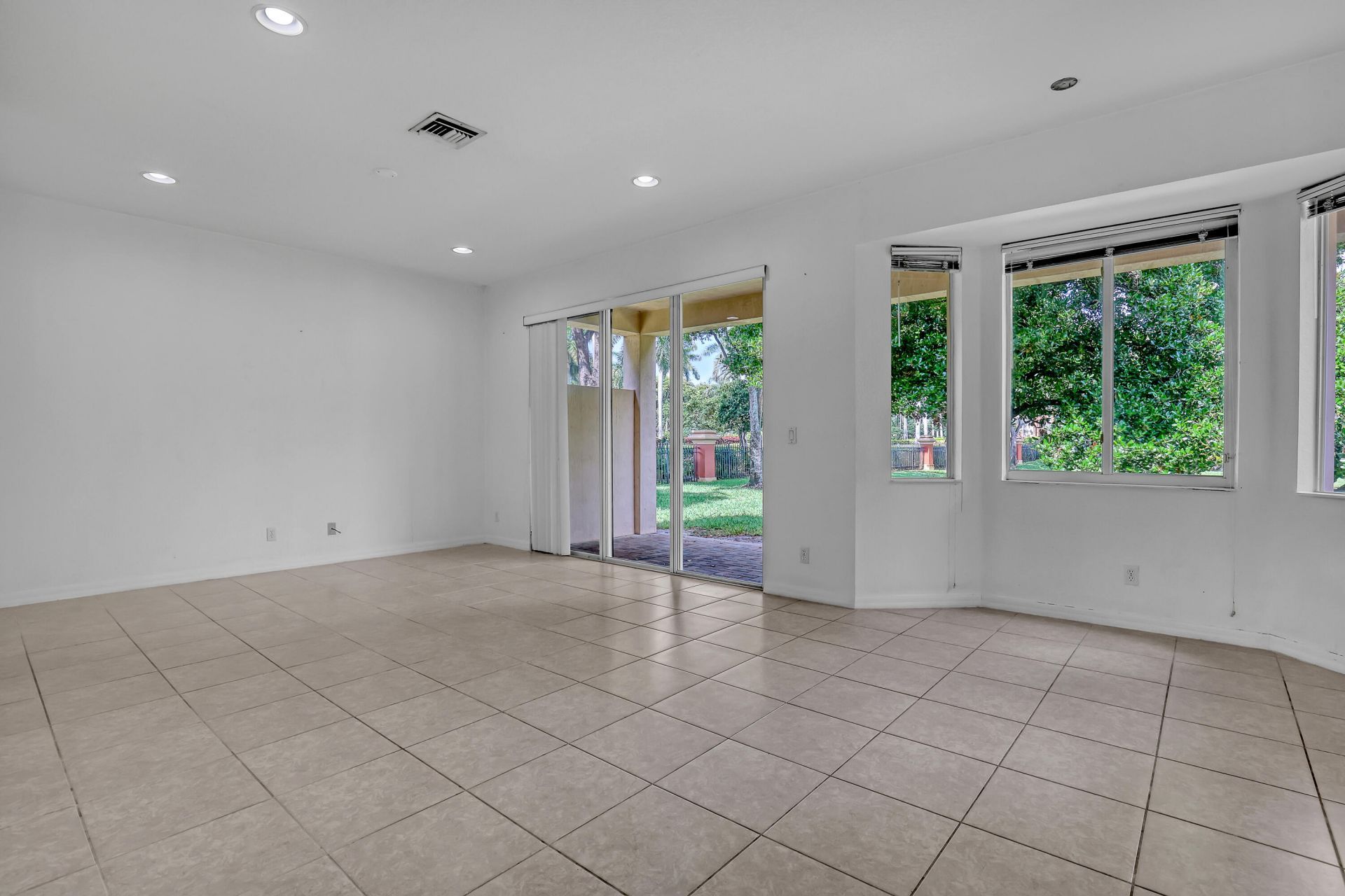 176 Bellezza Terrace, Royal Palm Beach, FL 33411 Photo