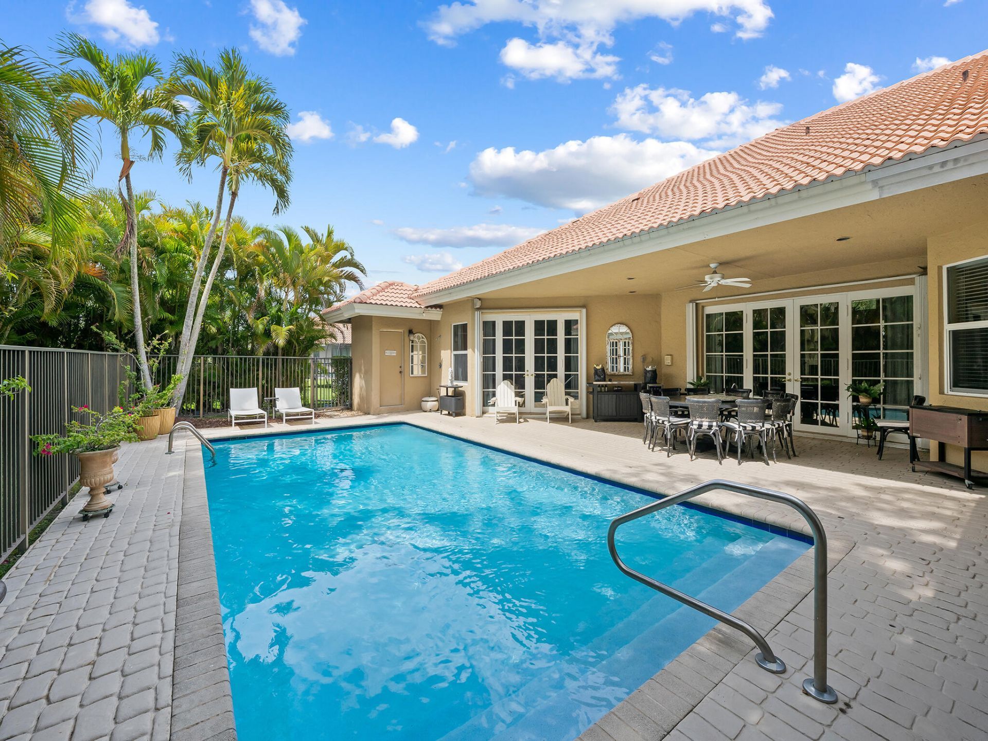 1207 Manor Drive S, Weston, FL 33326 Photo