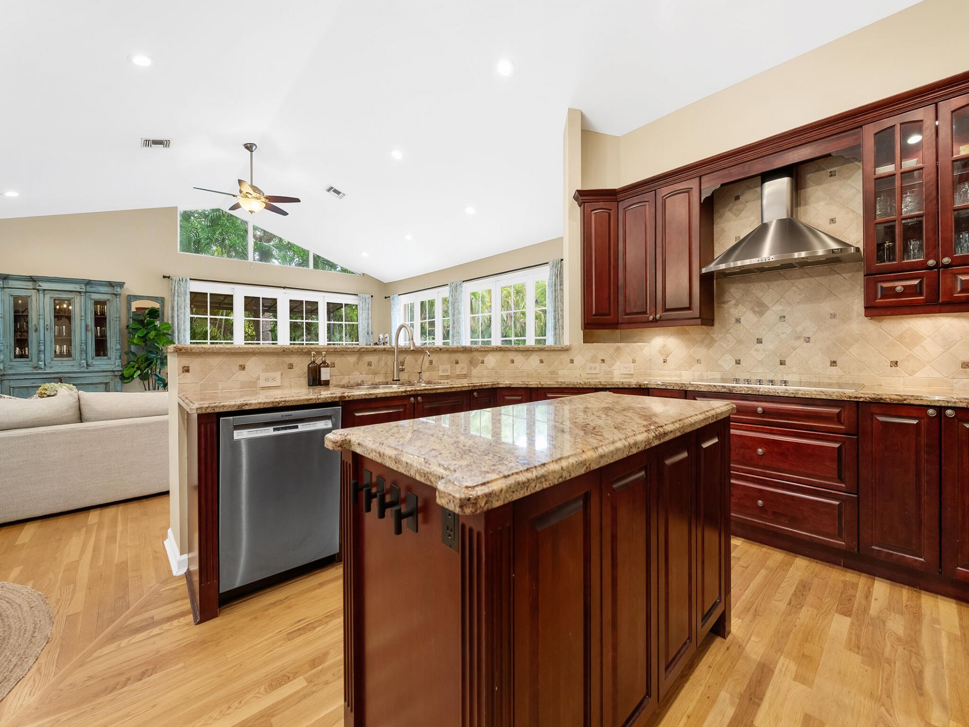 1207 Manor Drive S, Weston, FL 33326 Photo