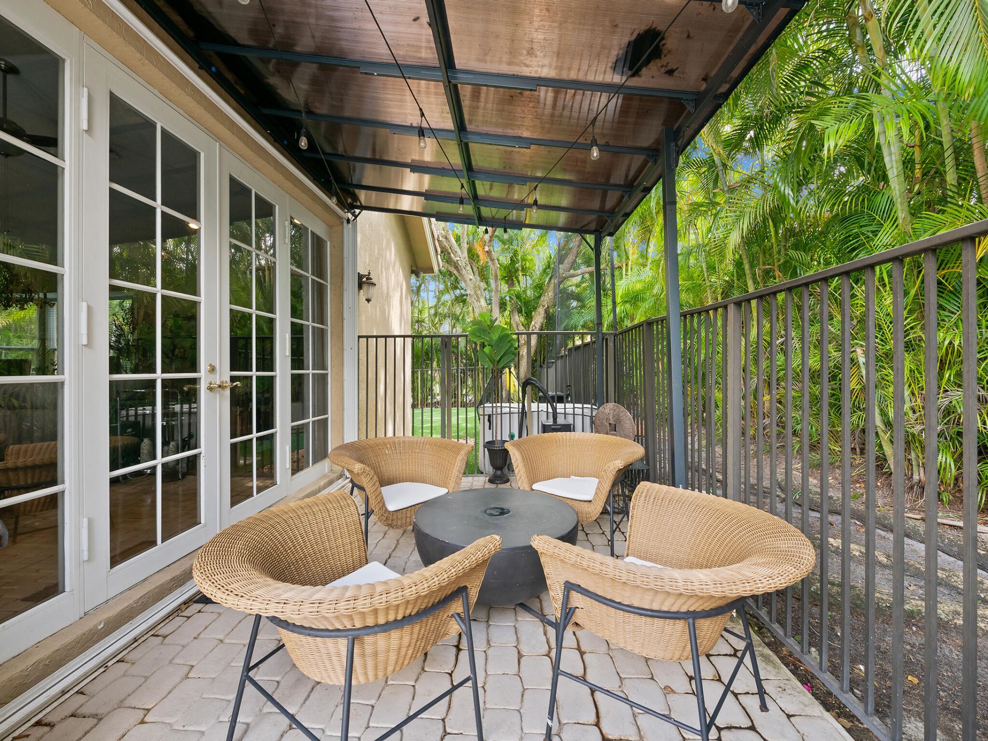 1207 Manor Drive S, Weston, FL 33326 Photo