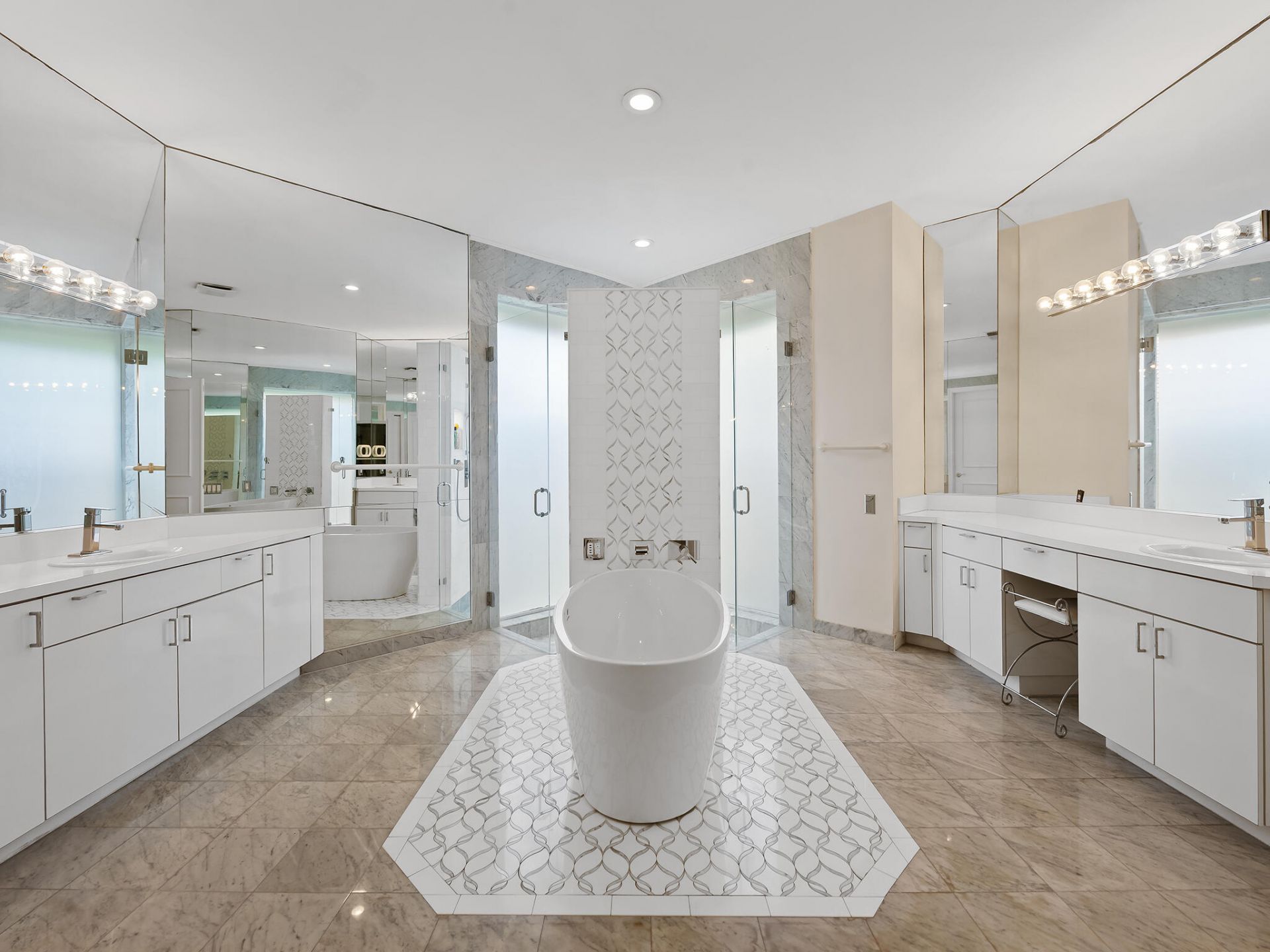 1207 Manor Drive S, Weston, FL 33326 Photo