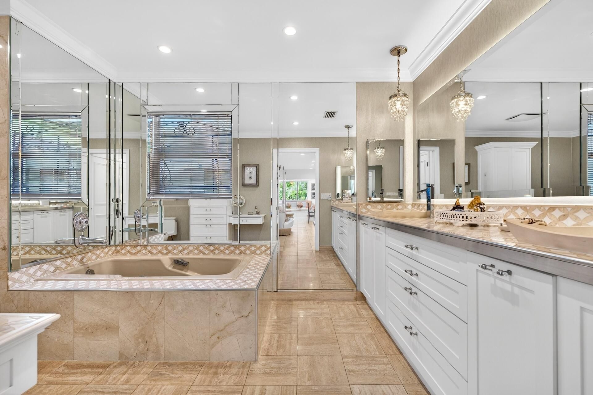 17 Villa Lane, Boynton Beach, FL 33436 Photo