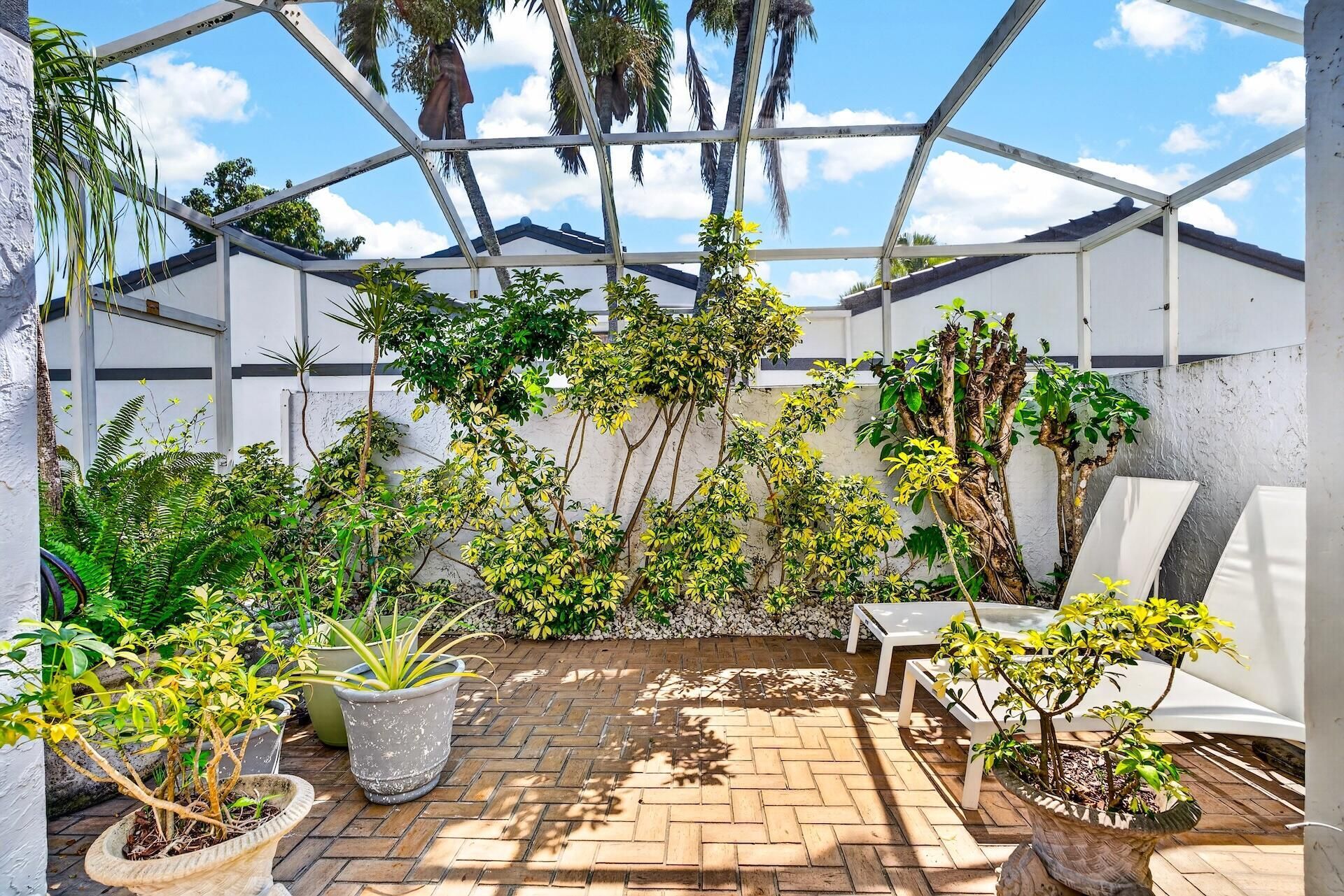 17 Villa Lane, Boynton Beach, FL 33436 Photo