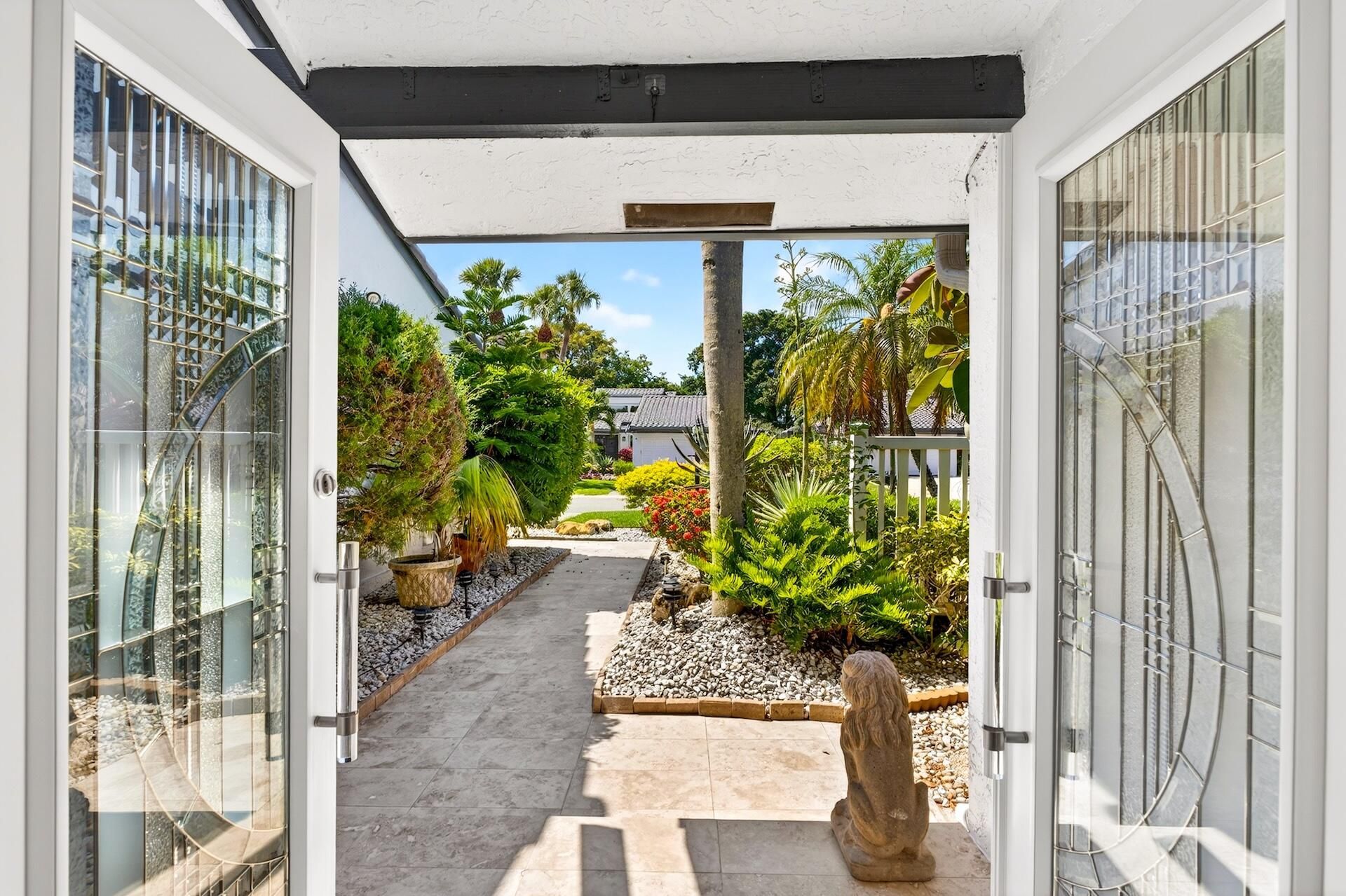 17 Villa Lane, Boynton Beach, FL 33436 Photo