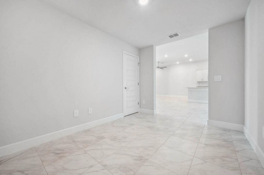 8605 Giovanni Avenue, Fort Pierce, FL 34951 Photo