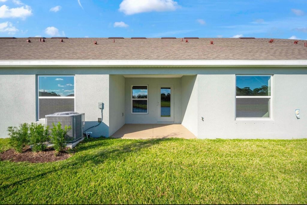 8605 Giovanni Avenue, Fort Pierce, FL 34951 Photo