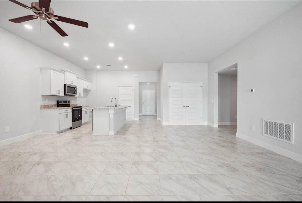 8605 Giovanni Avenue, Fort Pierce, FL 34951 Photo