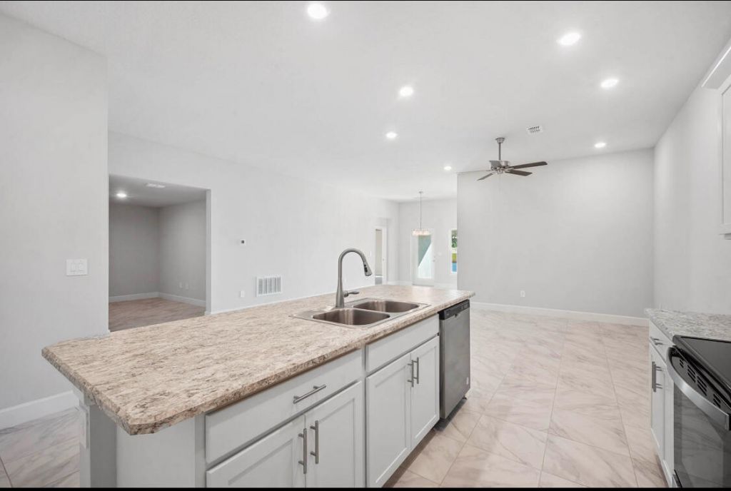 8605 Giovanni Avenue, Fort Pierce, FL 34951 Photo