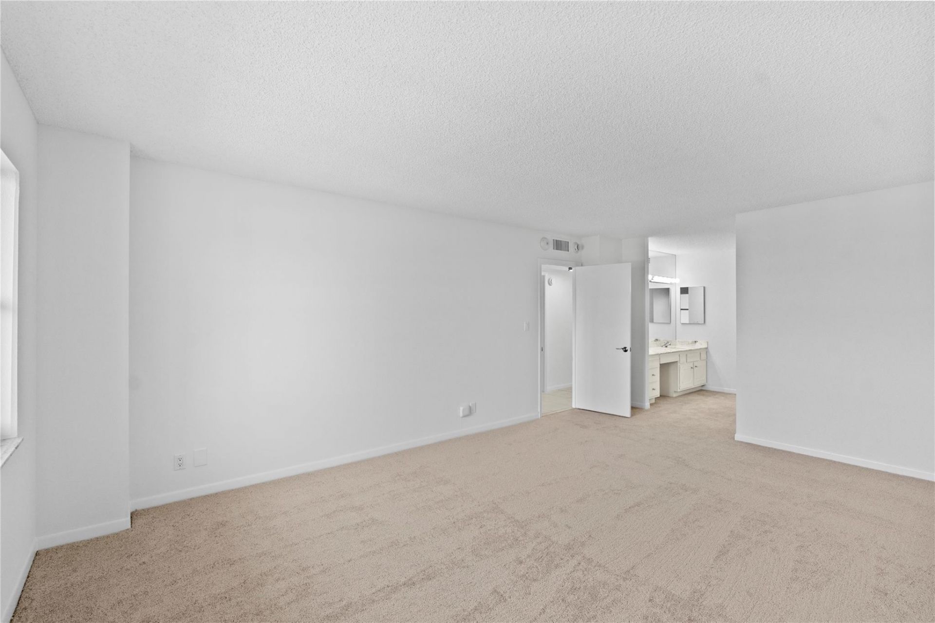5100 N Ocean Boulevard, Unit 1116, Lauderdale by the Sea, FL 33308 Photo