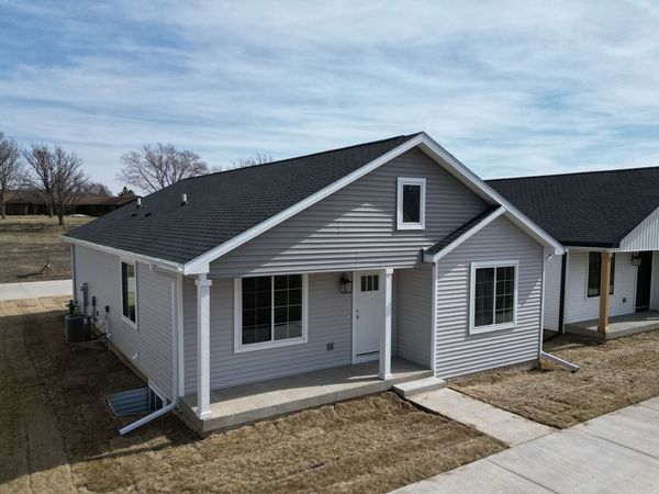 1003 Willow Drive, Manning, IA 51455