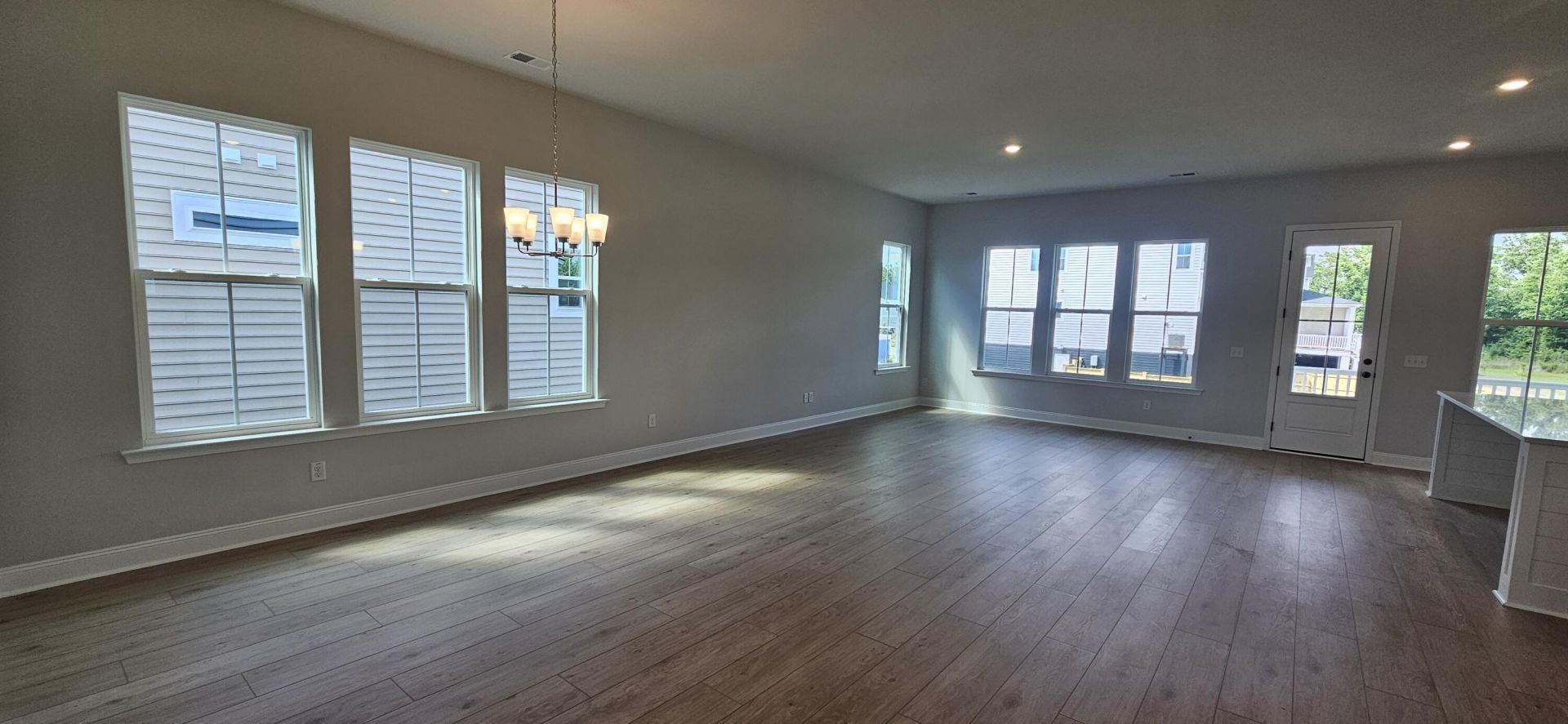 253 Maritime Way Photo 7