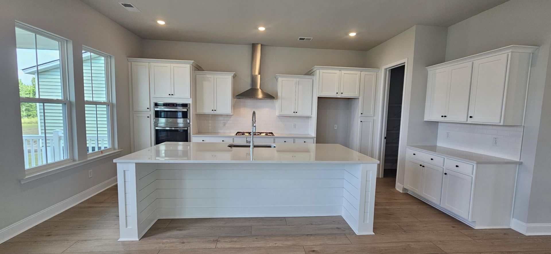 253 Maritime Way Photo 9