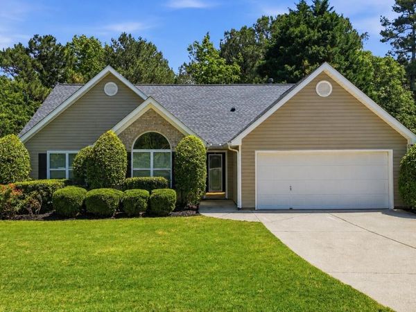6196 Mount Salem Circle, Flowery Branch, GA 30542