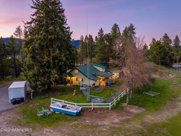 114 Bayview RD , Athol, ID 83801