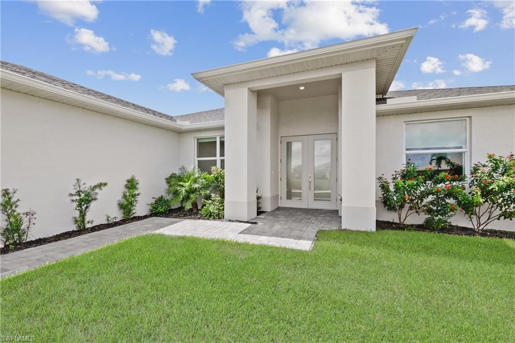 2016 NW 1st Ave, Cape Coral, FL 33993 Photo