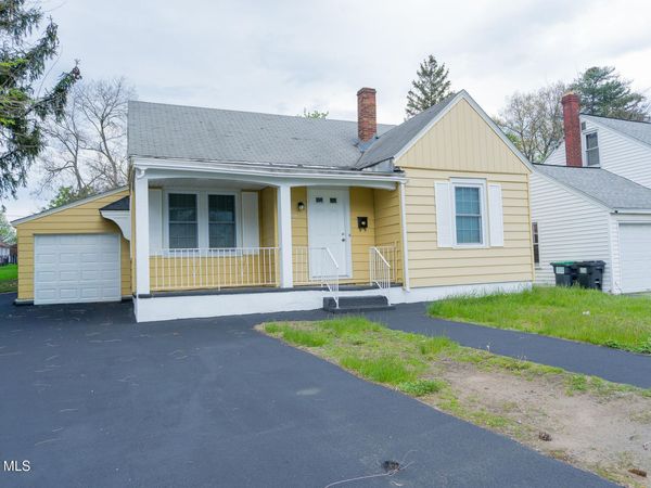 1311 Curry Road, Rotterdam, NY 12306